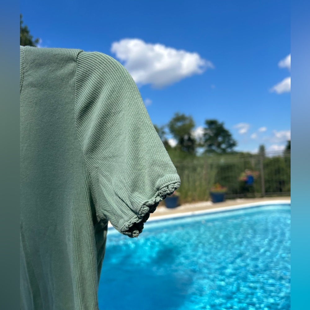 Urban Outfitters Top. Sage Green, Size S - Picture 4 of 4